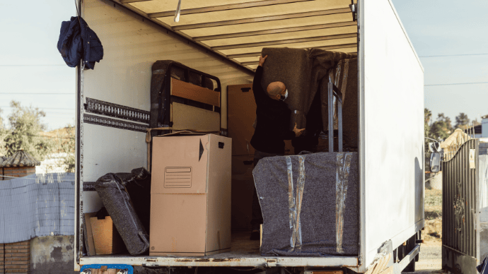 حمل بار با افراد ماهر